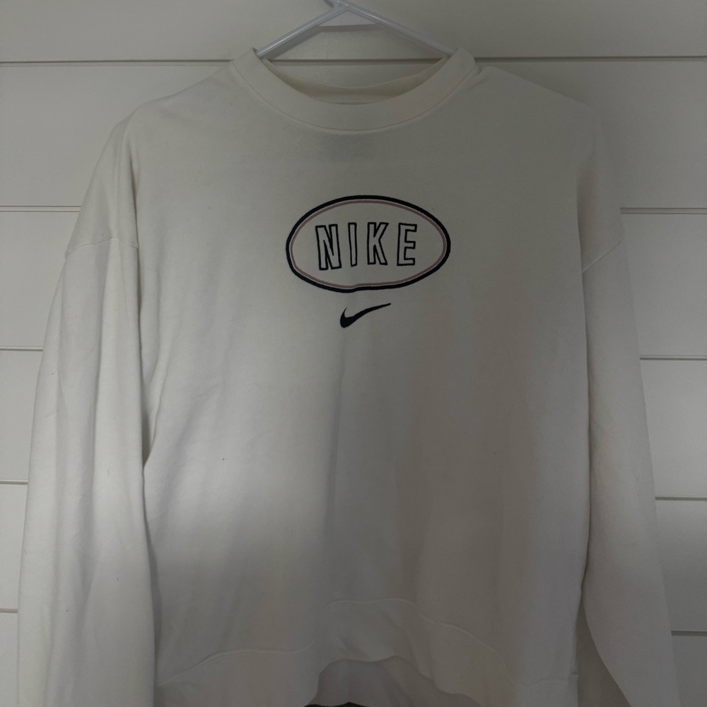 Women’s Nike Sweatshirt